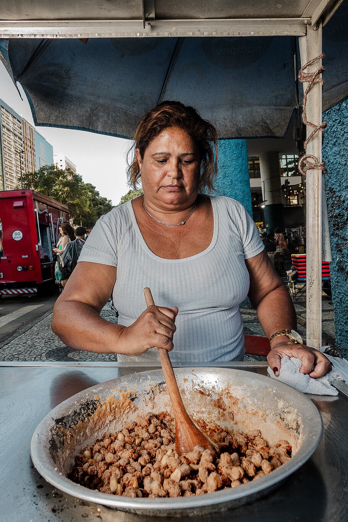 Amendoim aunty.