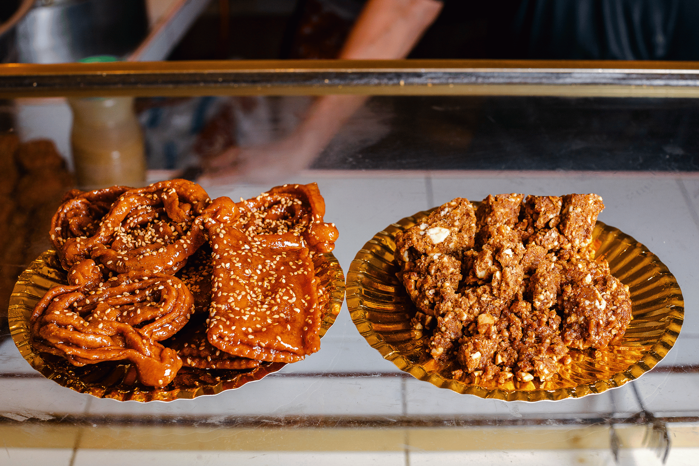 Sticky chebakia.