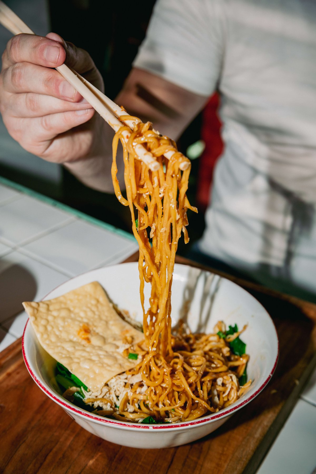 Mie yamien manis noodles.