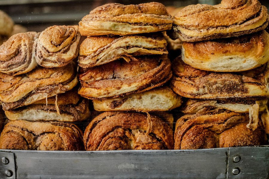 Hojaldras stacked.