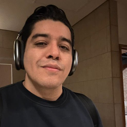 Caleb Vásquez