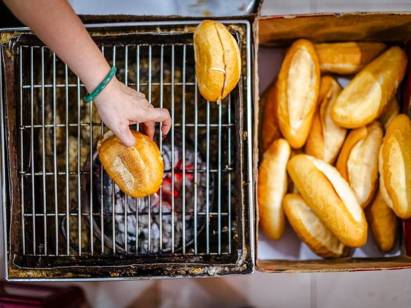 Toasted baguettes.