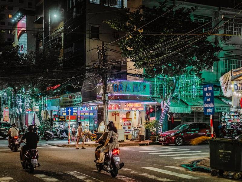Da Nang at night.