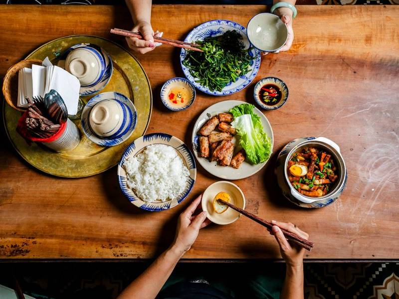 Da Nang table spread.