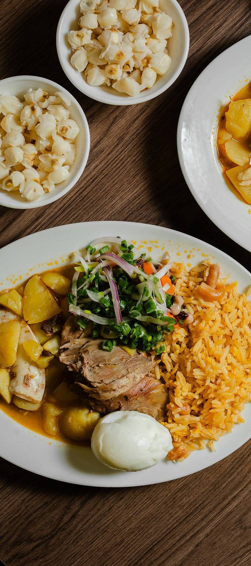 Papas con cuero with rice.