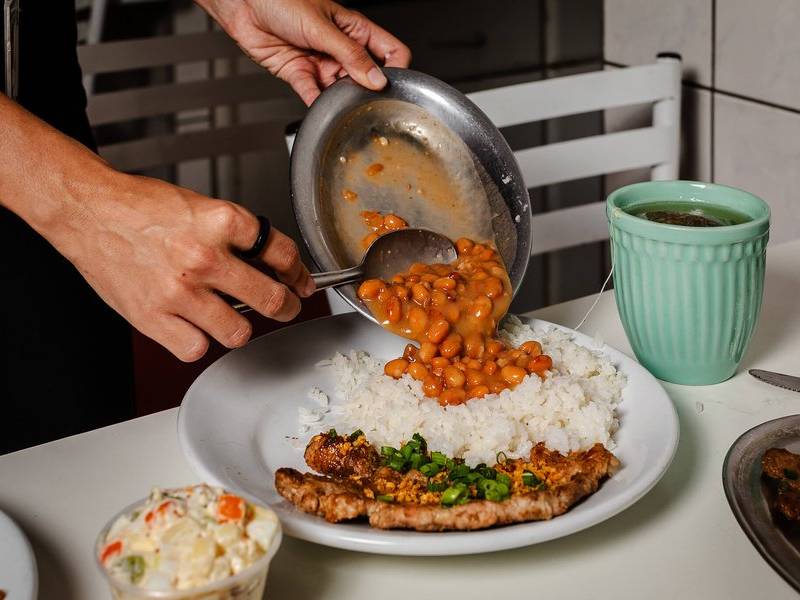 Feijão over rice.