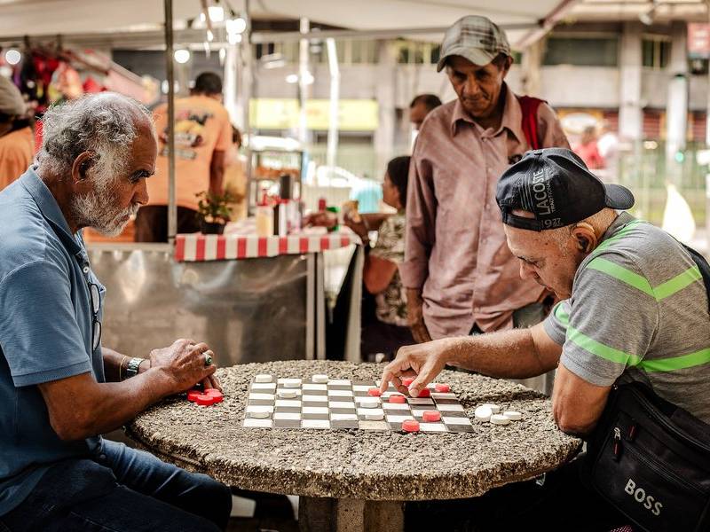 Feira checkers.