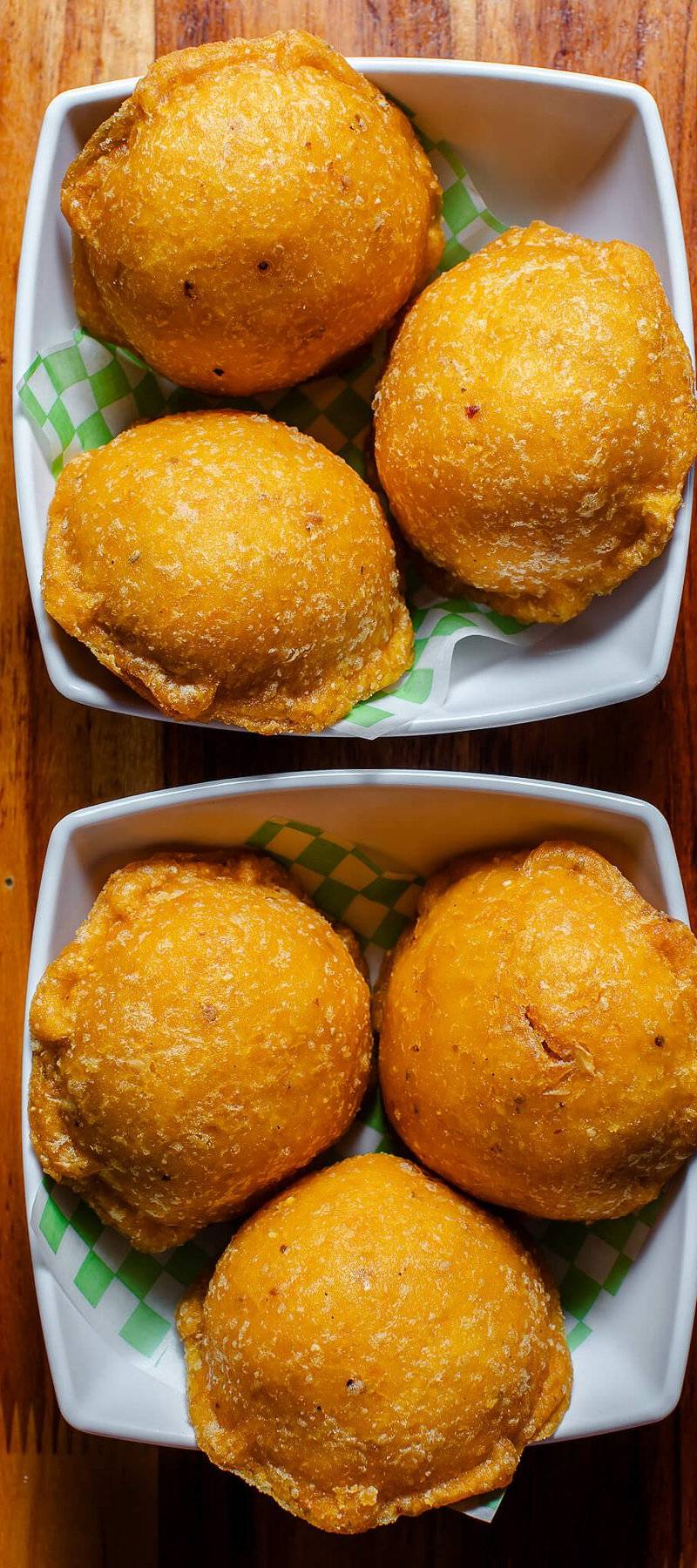 Fried buñuelos.