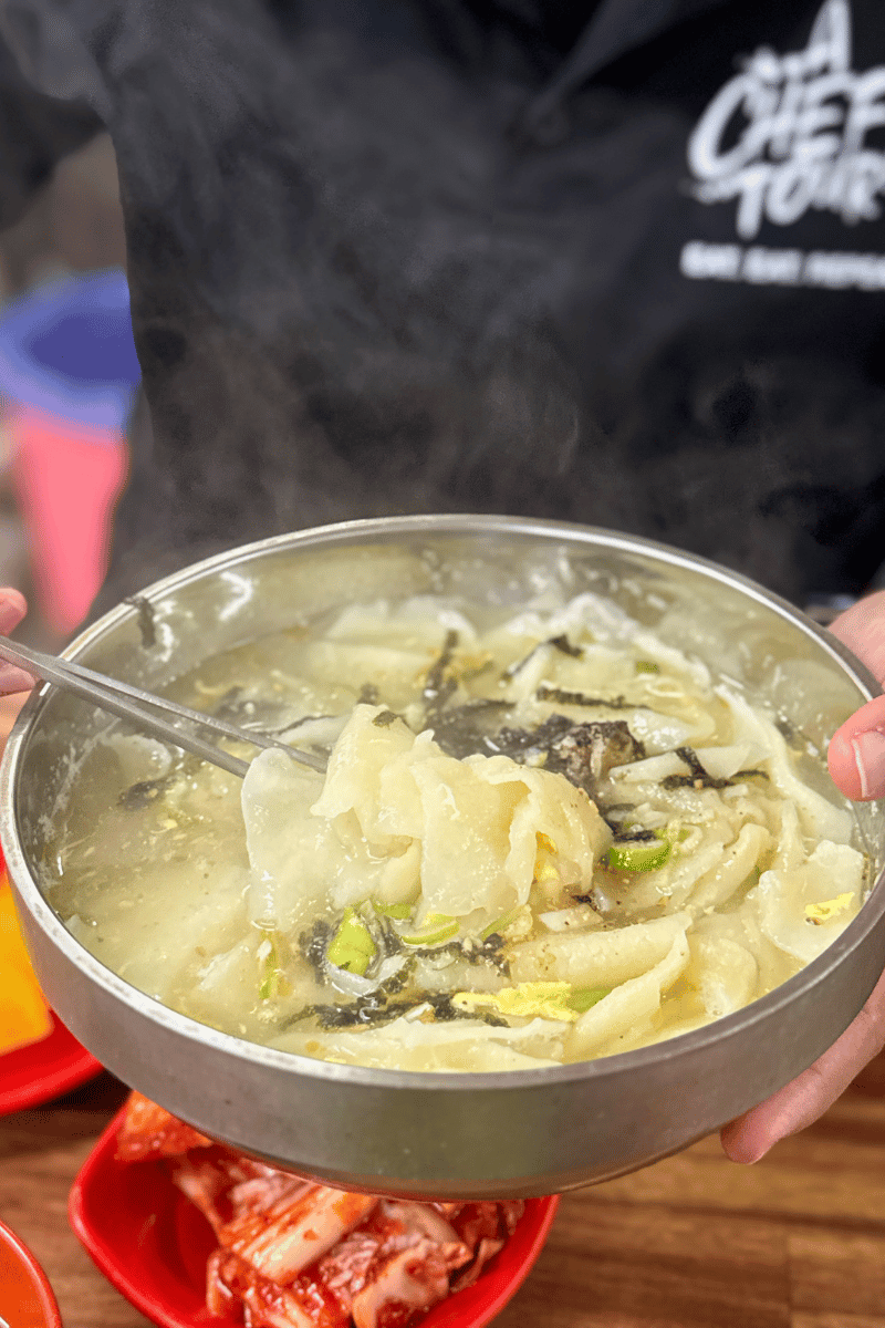Steaming kalguksu.