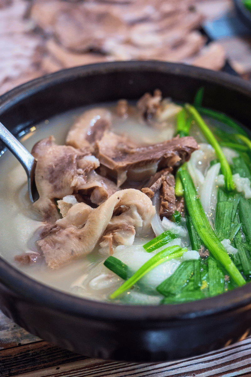 Dwaeji-gukbap.
