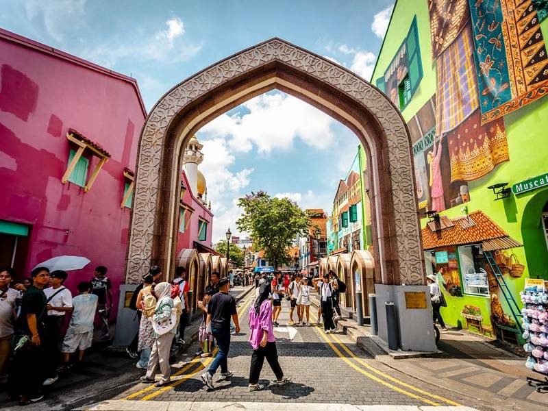 Kampong Glam gate.