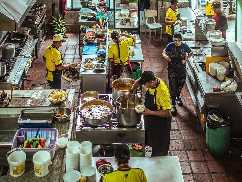 Mercado food court.