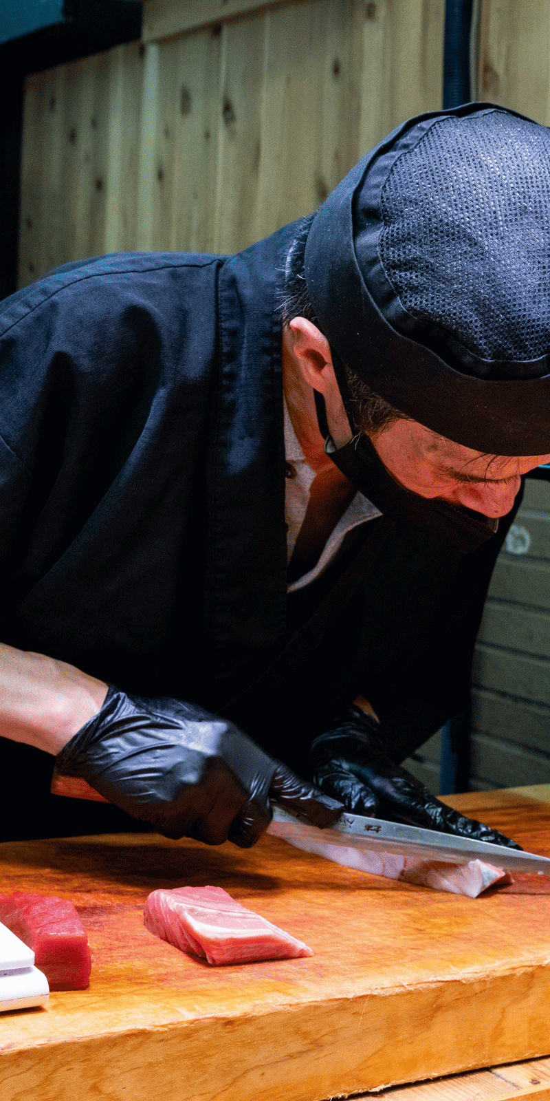 Slicing maguro.