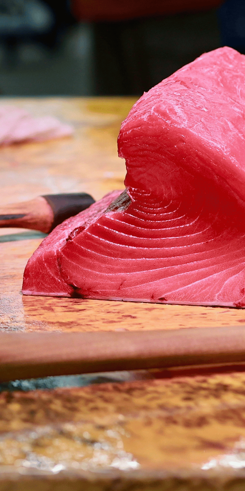 Maguro block.