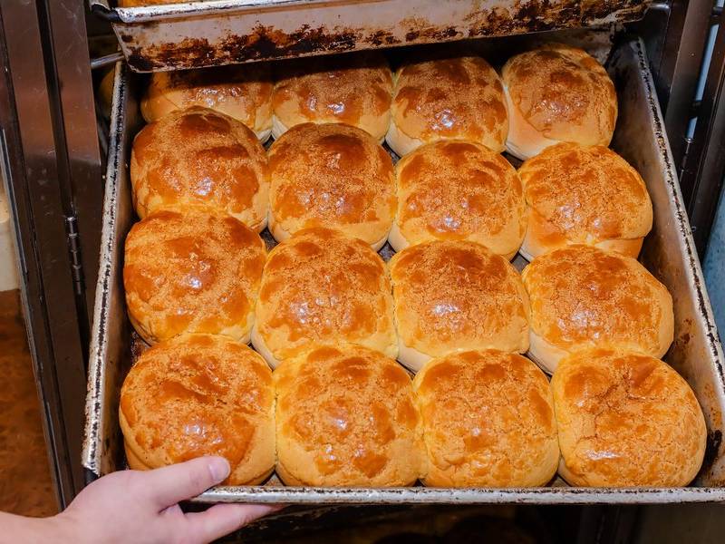 Fresh bo lo bao.