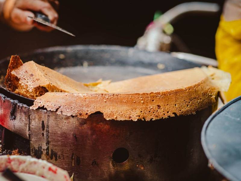 Apam balik.