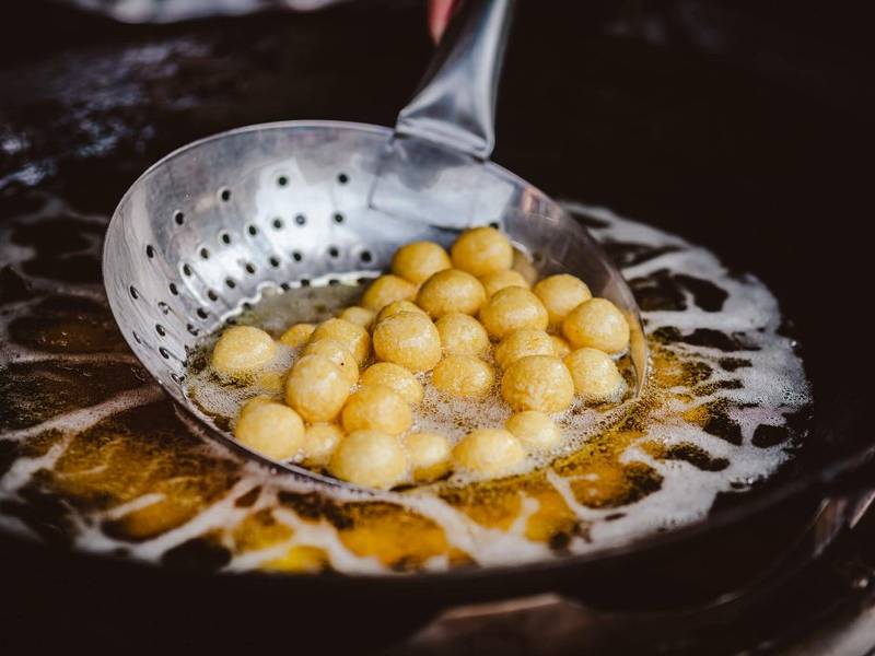 Fried sweet potato balls.