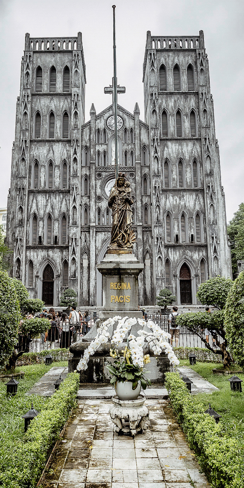 Nhà thờ Lớn.