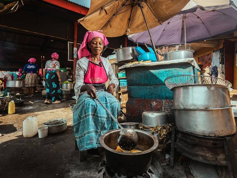 Samosa stove cook.