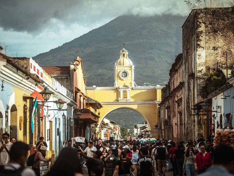 Santa Catalina arch.