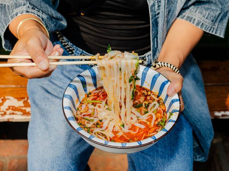 Khao soi with noodles.