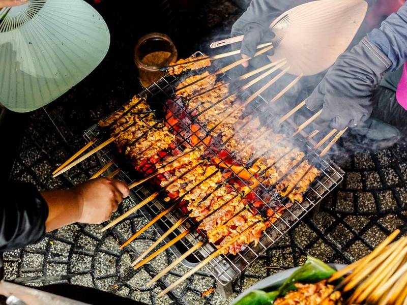 Nem lụi grill.