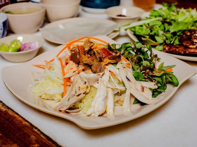 Cơm gà.