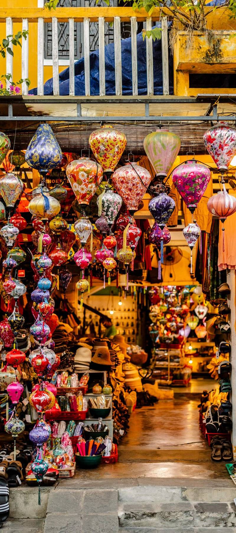 Lantern shop.