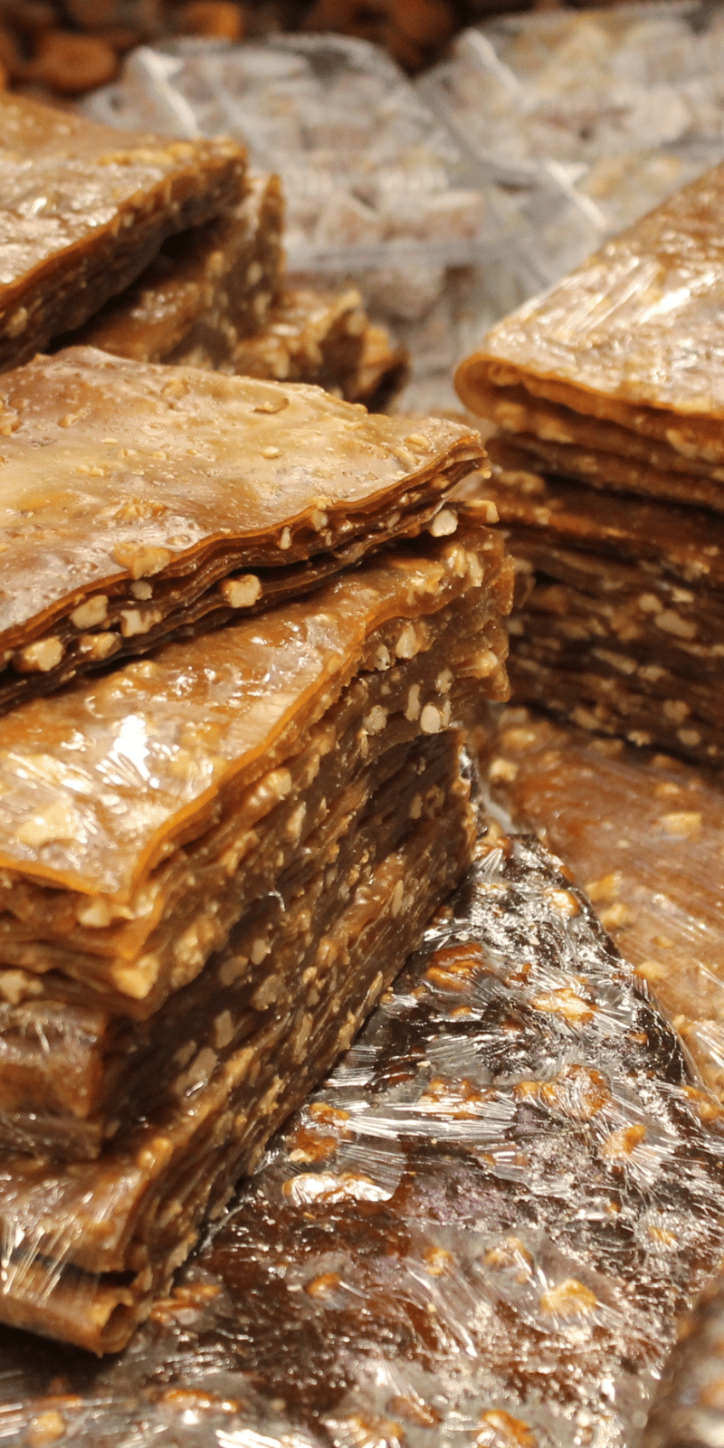 Nut-paste tklapi.