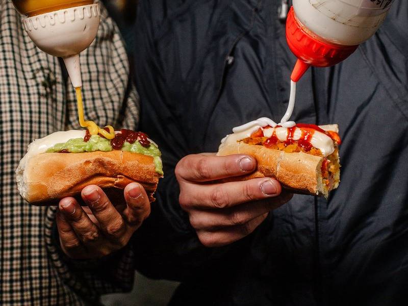 Mayo over completos.