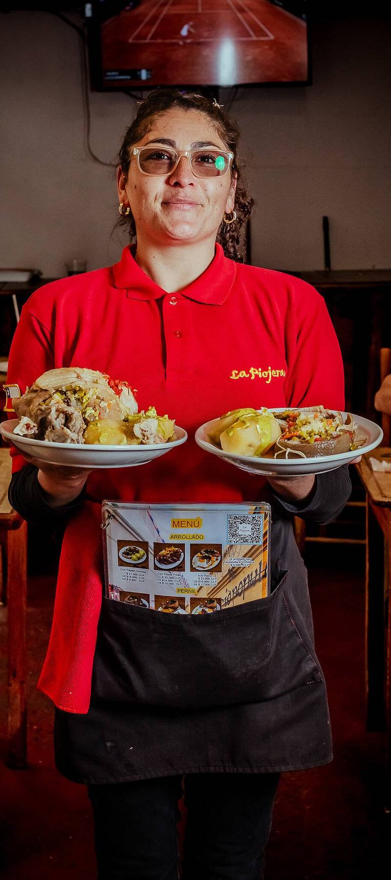 La Piojera waitress.