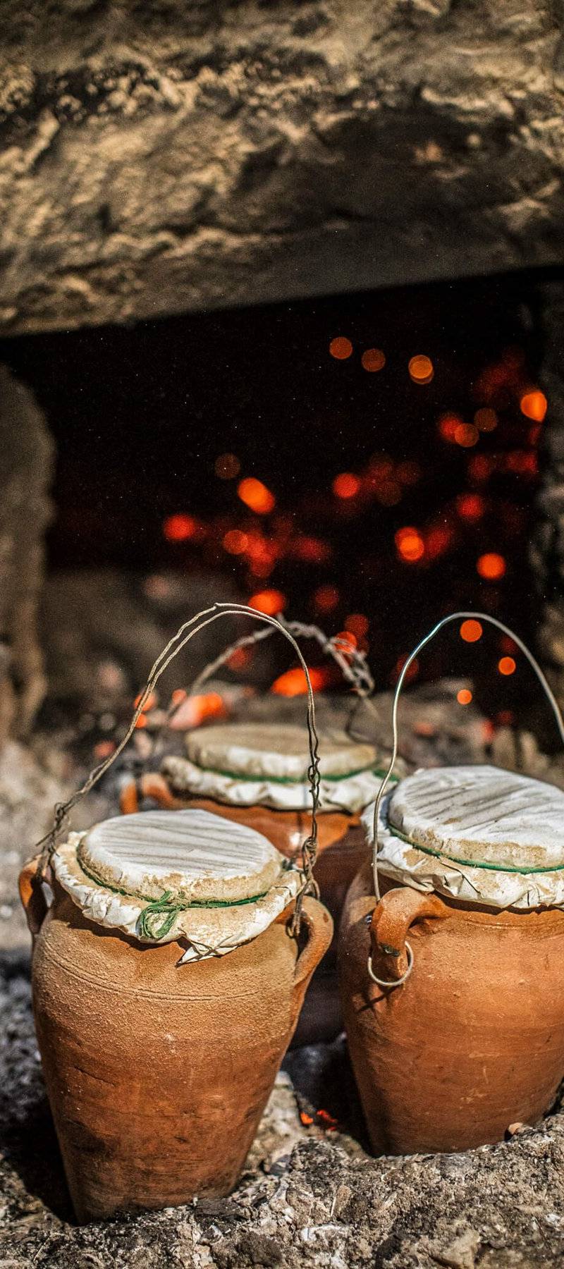 Tanjia in the coals.