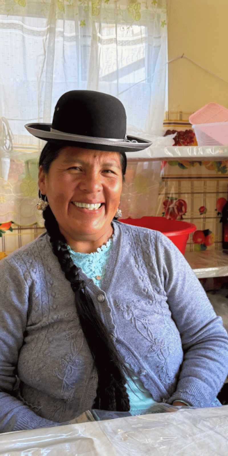 The salteña cook.