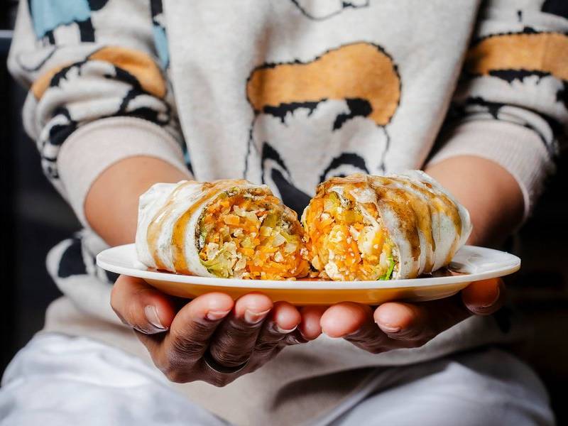 Lumpiang sariwa.