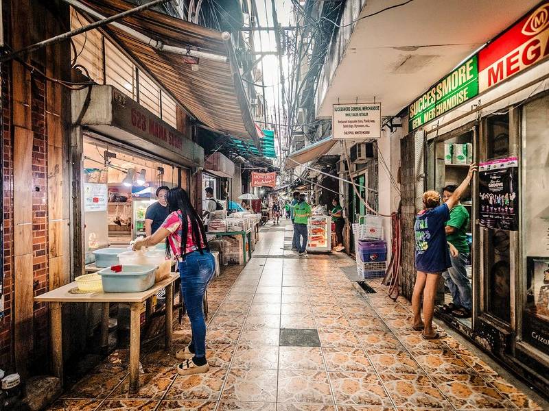 Binondo alley.